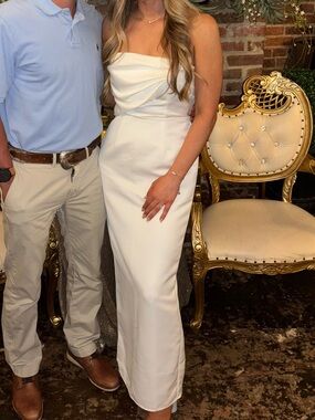 Selfie Leslie White Strapless Maxi Dress